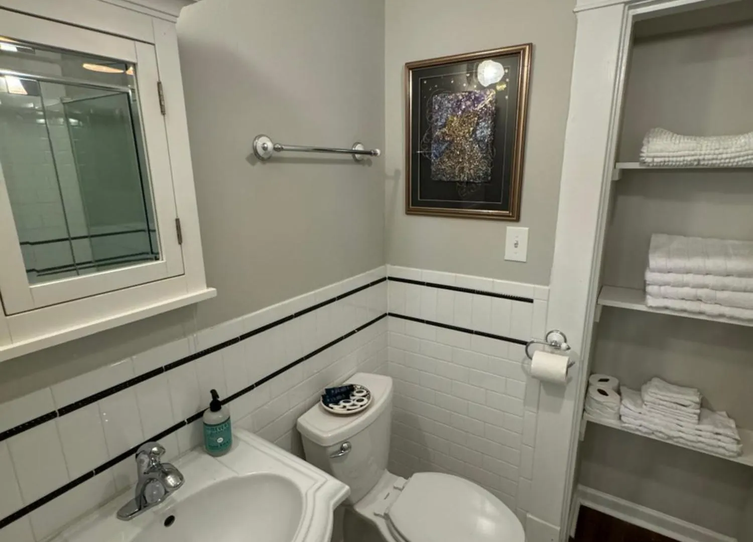 Villa Spacious Central Gardens Home And Carriage House Memphis USA